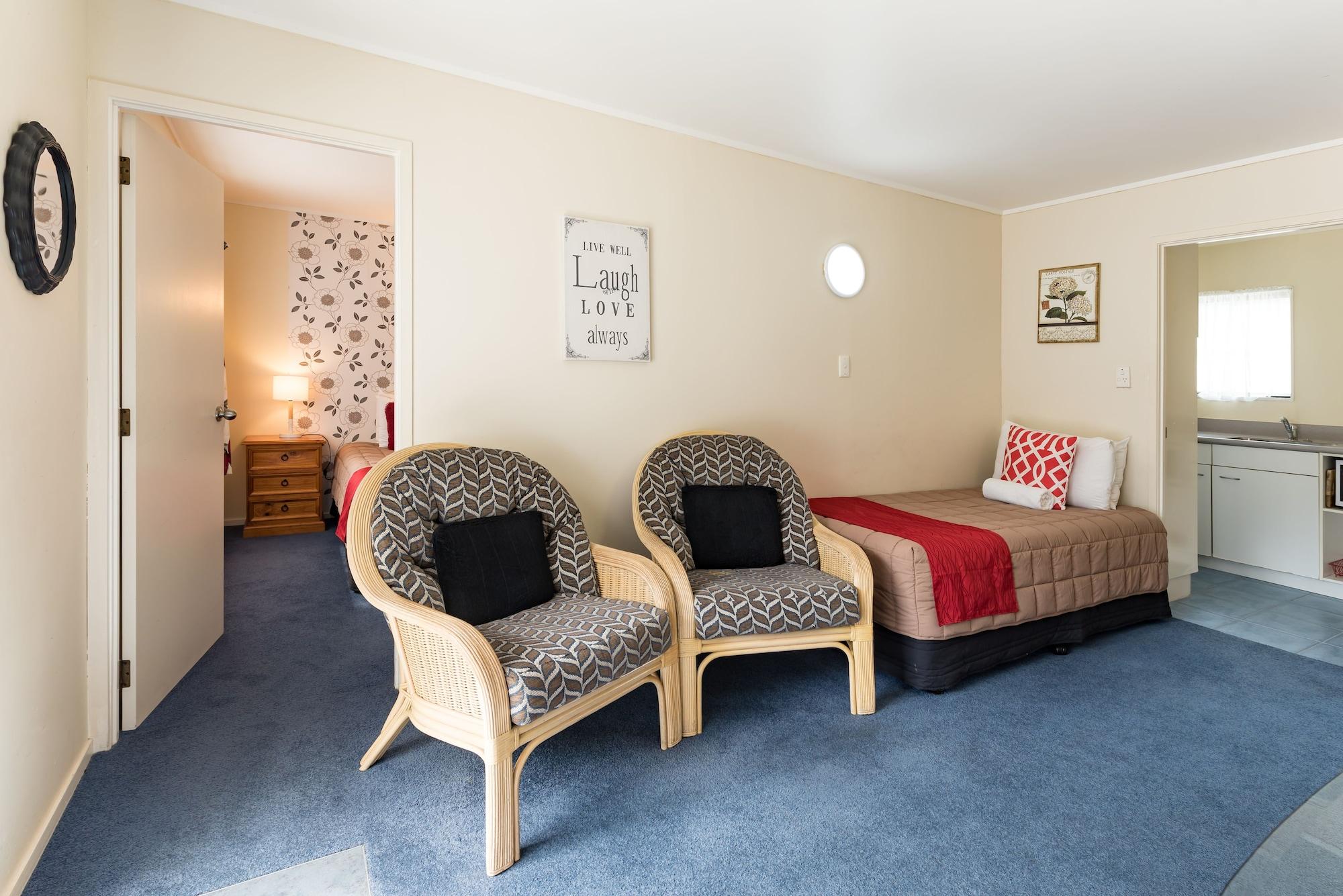 Dolphin Motel Paihia Exterior photo