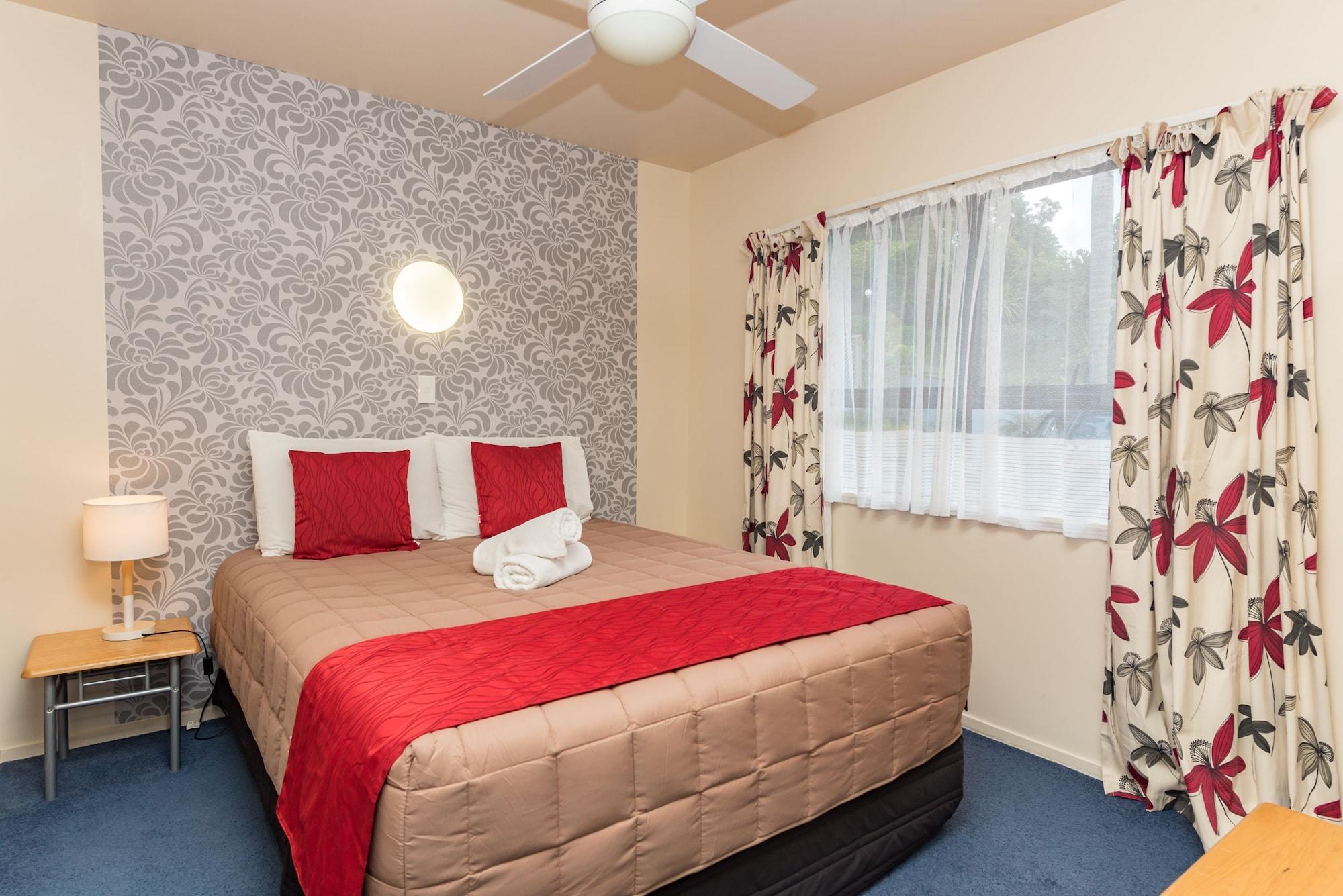 Dolphin Motel Paihia Exterior photo